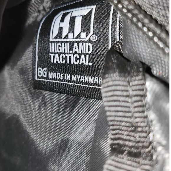 7L HIGHLAND TACTICAL mobility sling Convertible pouch New!! - Picture 17 of 17